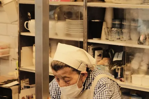 日本の現場で働く人